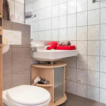 Biobauernhof Tonimoertl 마리아프파르