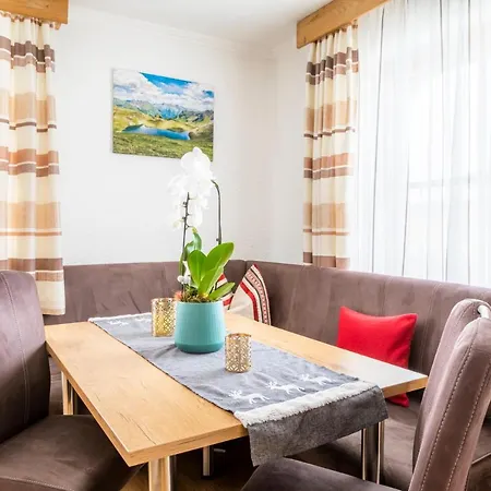 Biobauernhof Tonimoertl *