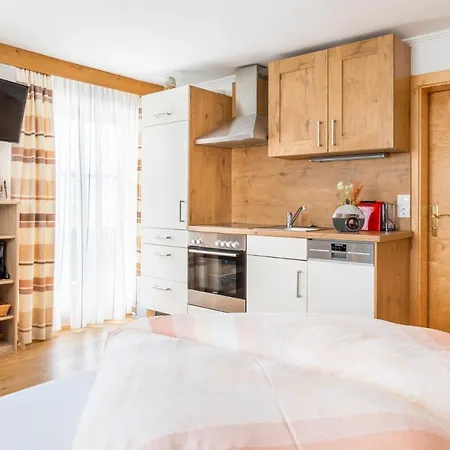 Biobauernhof Tonimortl Farm stay Mariapfarr