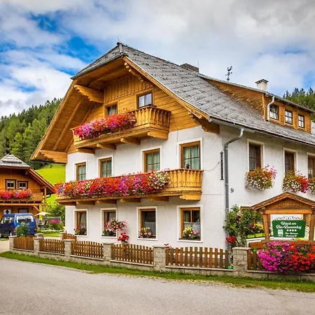 Biobauernhof Tonimoertl 팜스테이